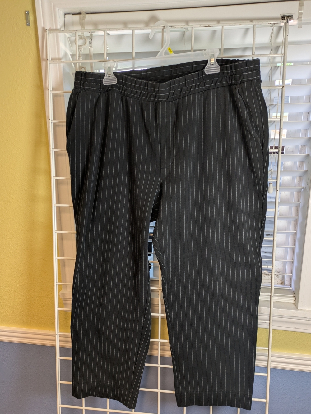Women's Black Pinstripe Dress Pants Cropped